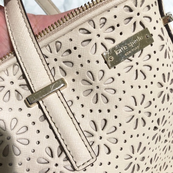 *SOLD* Kate Spade Satchel - Picture 2 of 8